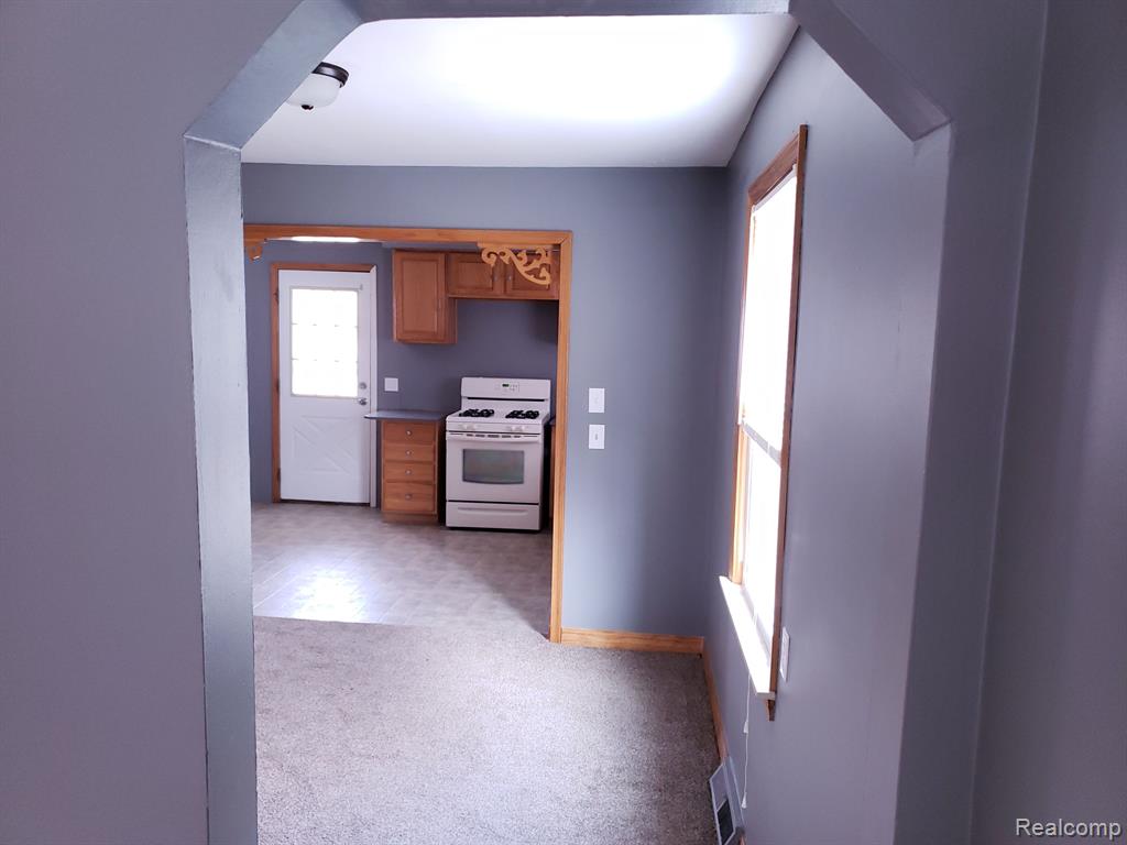 6849 LOZIER Avenue, Warren, MI 48091 — Photo 10
