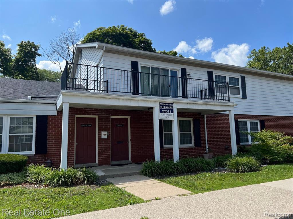 27690 E ECHO, 227, Farmington Hills, MI 48334 — Photo 5