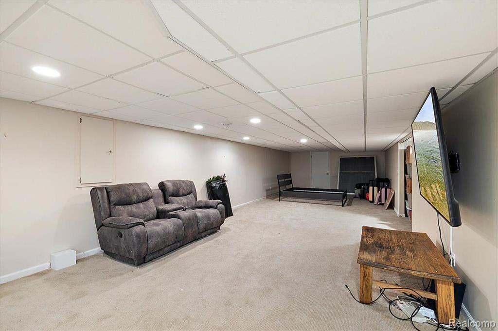 4592 FAIRWAY Ridge, West Bloomfield, MI 48323 — Photo 44