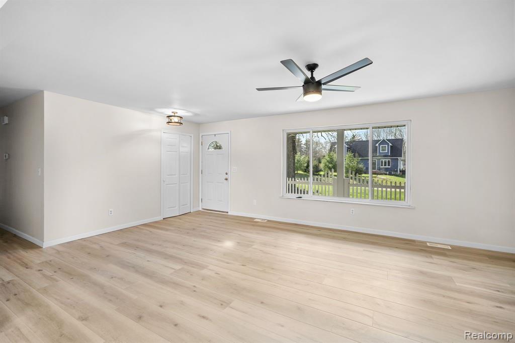 8898 Bishop Road, Brighton, MI 48116 — Photo 4