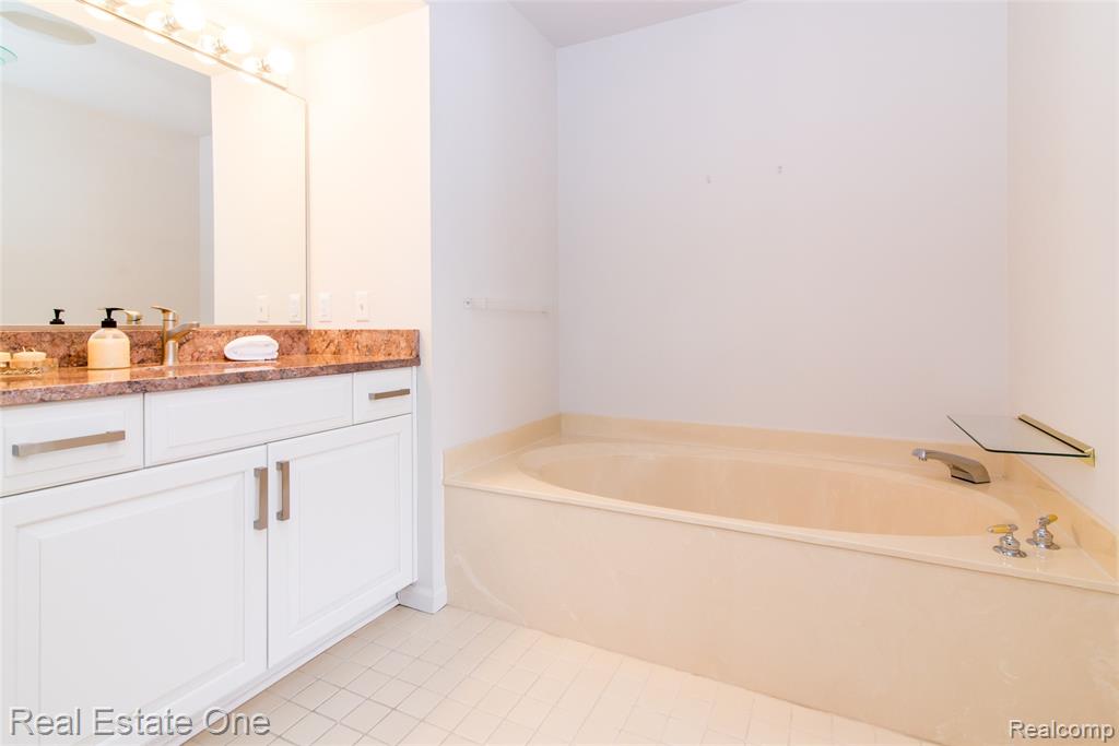 5007 Timberway Trail, Clarkston, MI — Photo 37