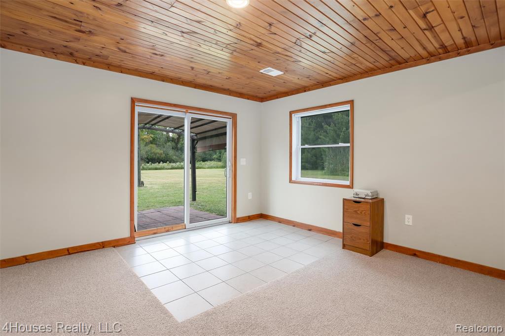 4087 Silver Valley Drive, Lake Orion, MI — Photo 35