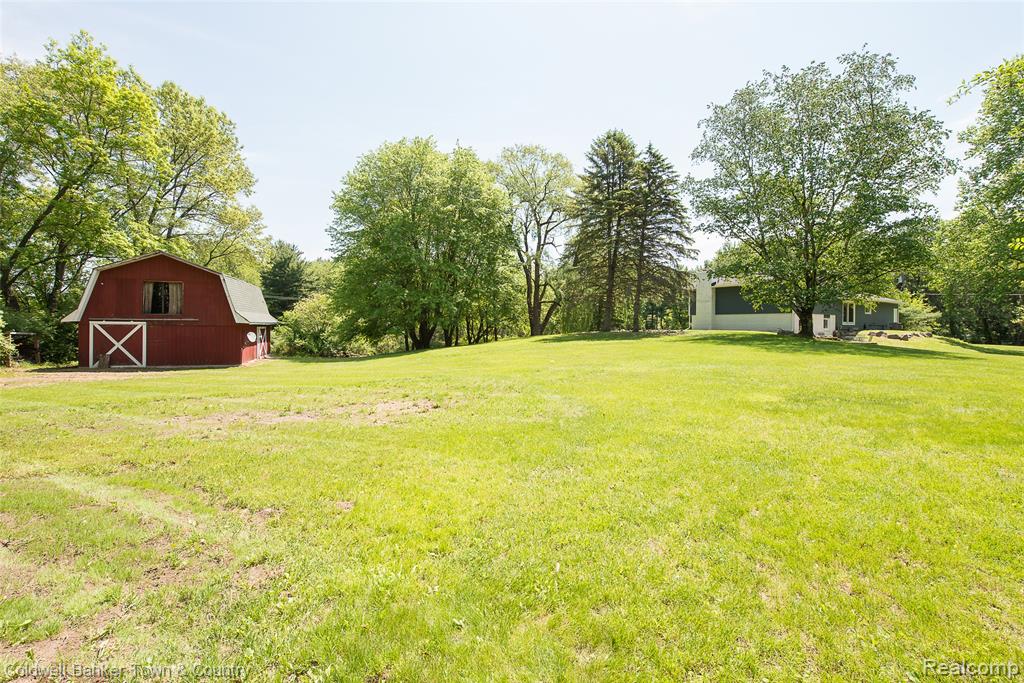 4225 N Tipsico Lake Road, Hartland, MI 48353 — Photo 51