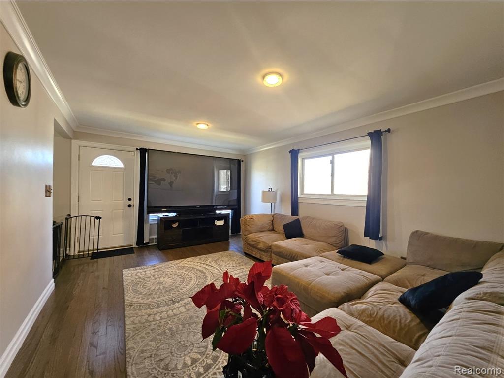 16830 S Stephens Drive E, Eastpointe, MI 48021 — Photo 12