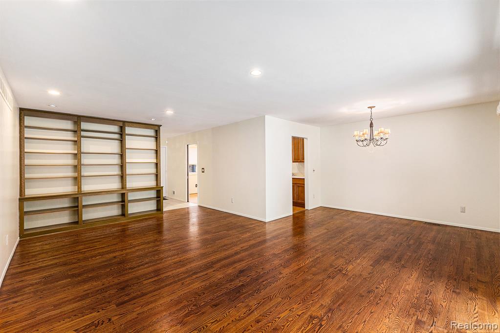 4659 Laurel Club Circle, 12, West Bloomfield, MI 48323 — Photo 5
