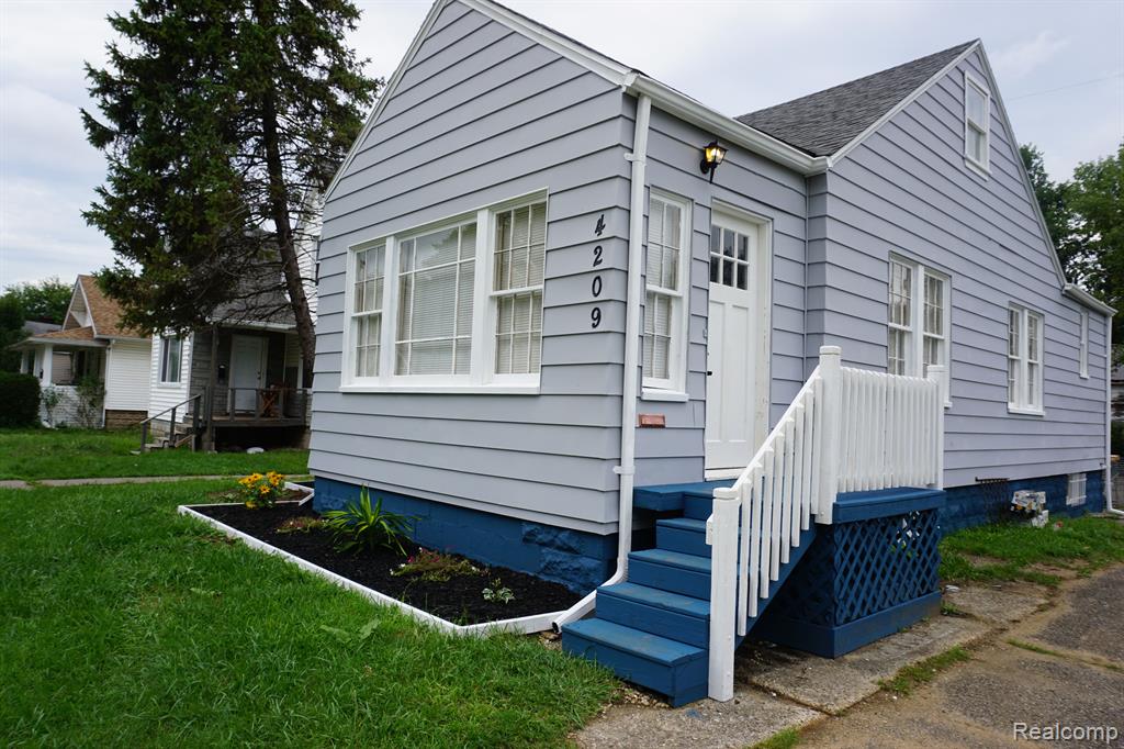 4209 CUSTER Avenue, Flint, MI 48507 — front exterior