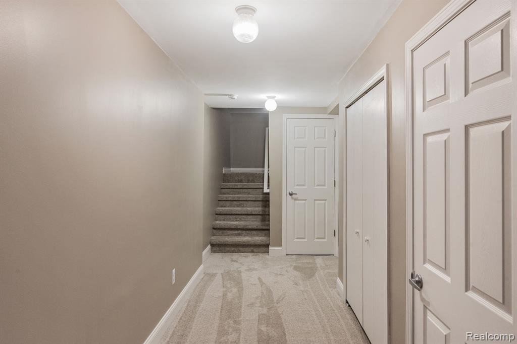 45449 N STONEWOOD Road, Canton, MI 48187 — Photo 17