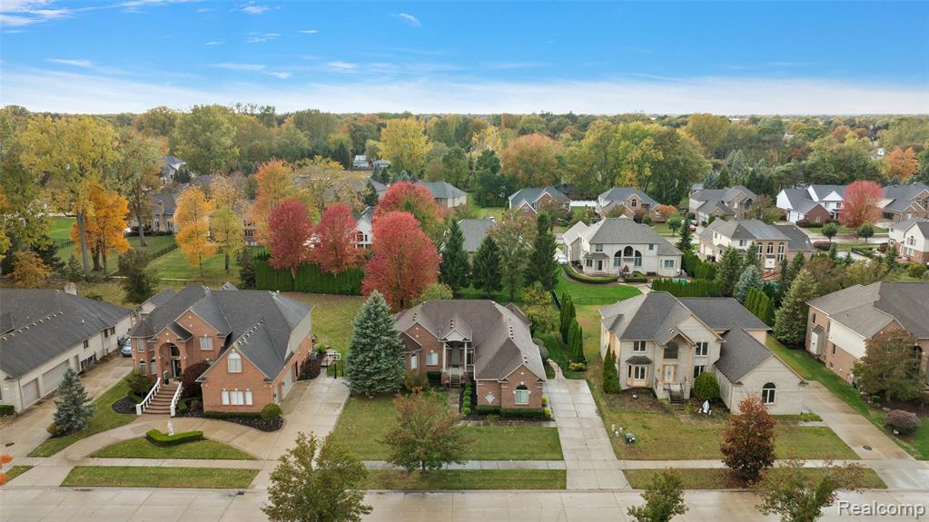 49763 Decker Drive, Shelby Twp, MI 48317 — Photo 48