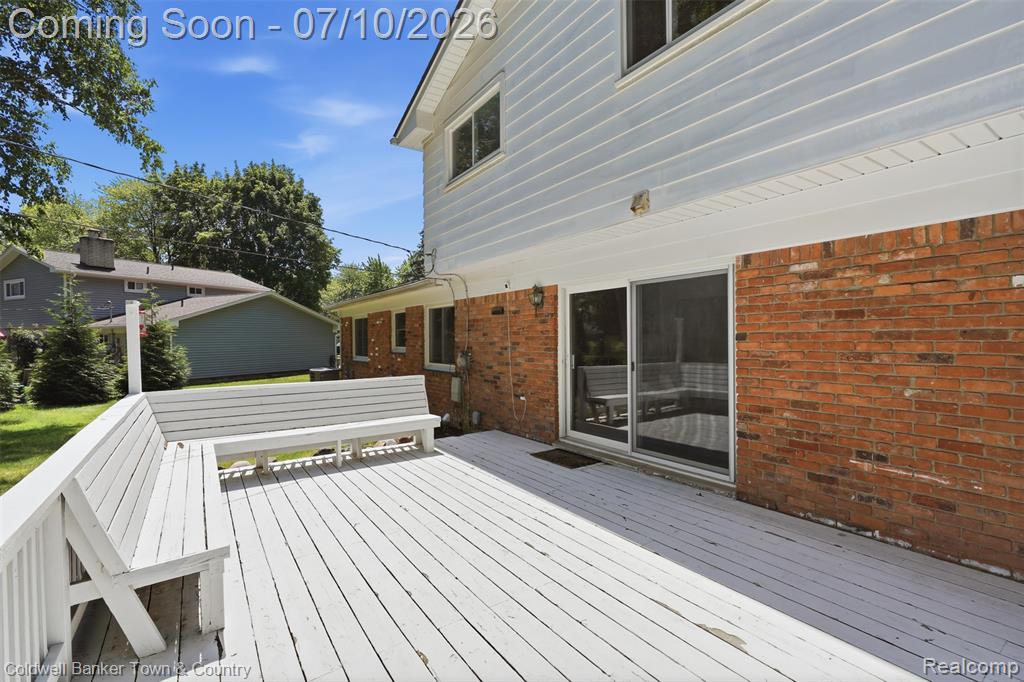 4301 Macqueen Drive, West Bloomfield, MI 48323 — Photo 50