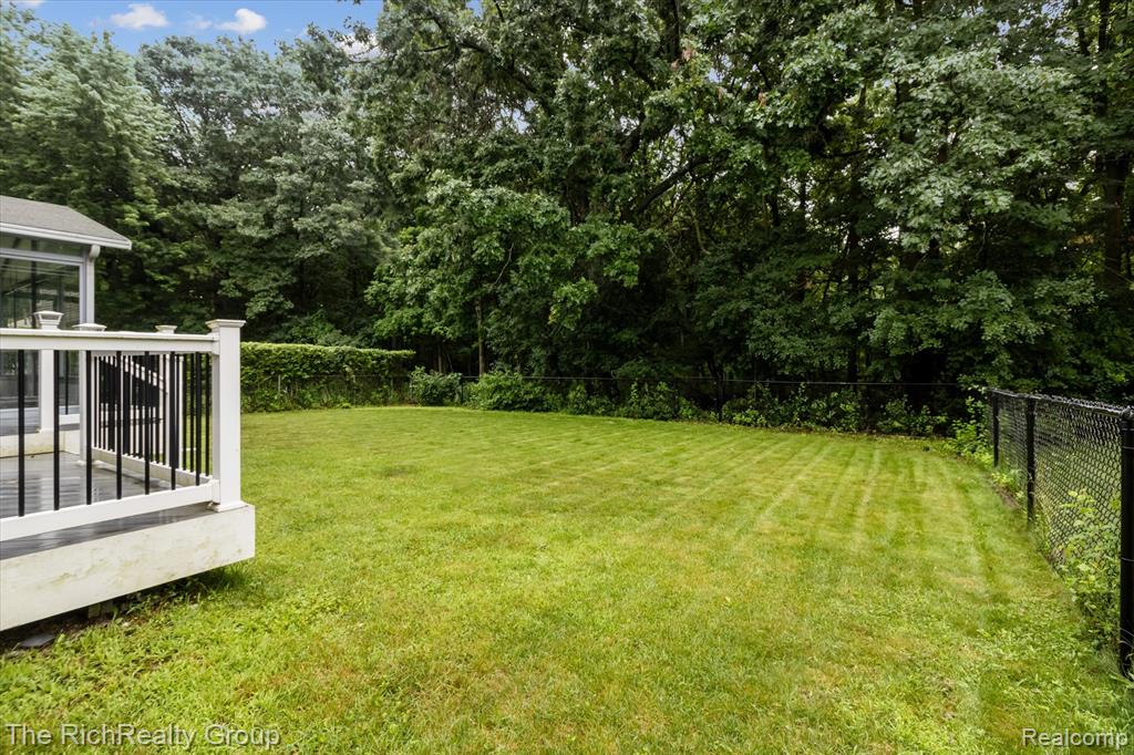 43101 LANCELOT Drive, Canton, MI 48188 — Photo 50