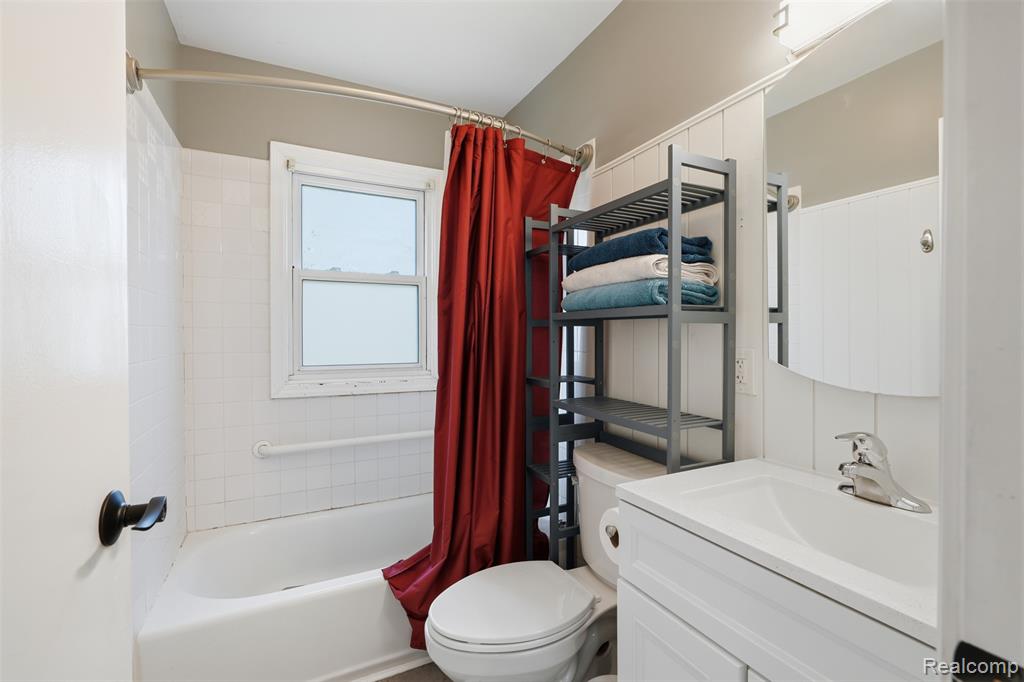 2937 E Walton Blvd, Auburn Hills, MI 48326 — Photo 18