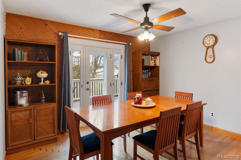 4945 WALKER Drive, Brighton, MI 48114 — Photo 12