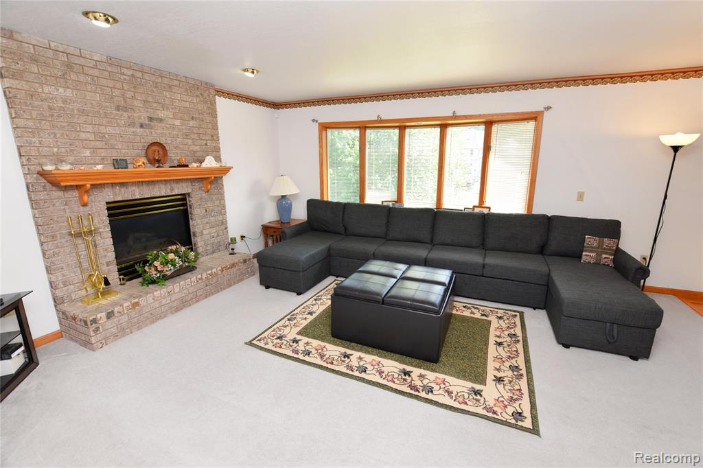 6476 Stonebrook Lane, Flushing, MI 48433 — Photo 7