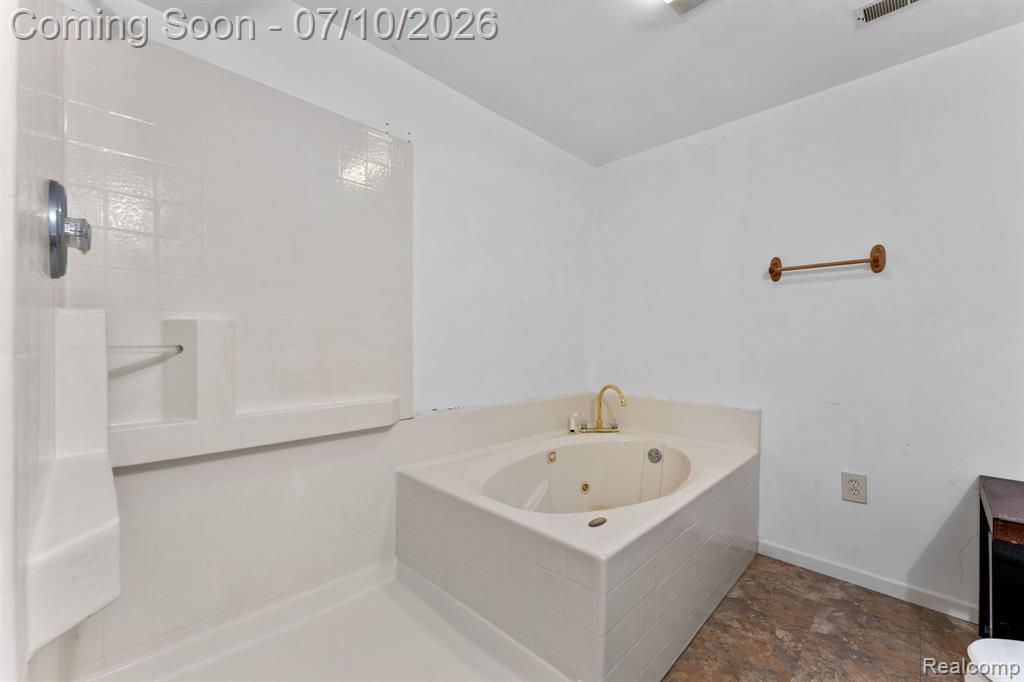 3144 N Nicholson Road, Fowlerville, MI 48836 — Photo 70