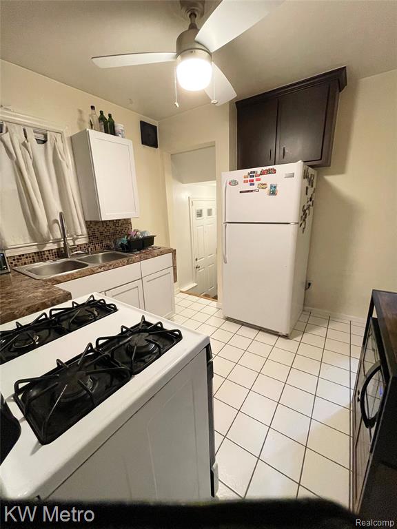 9979 Berwyn, Redford, MI 48239 — Photo 6