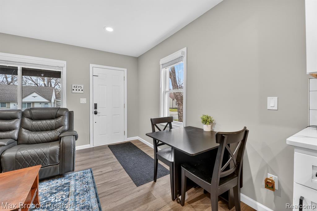 21631 Tulane Avenue, Farmington, MI 48336 — Photo 15