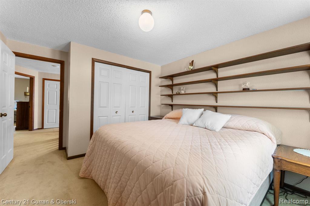 44962 Steeplepath, Novi, MI — Photo 26