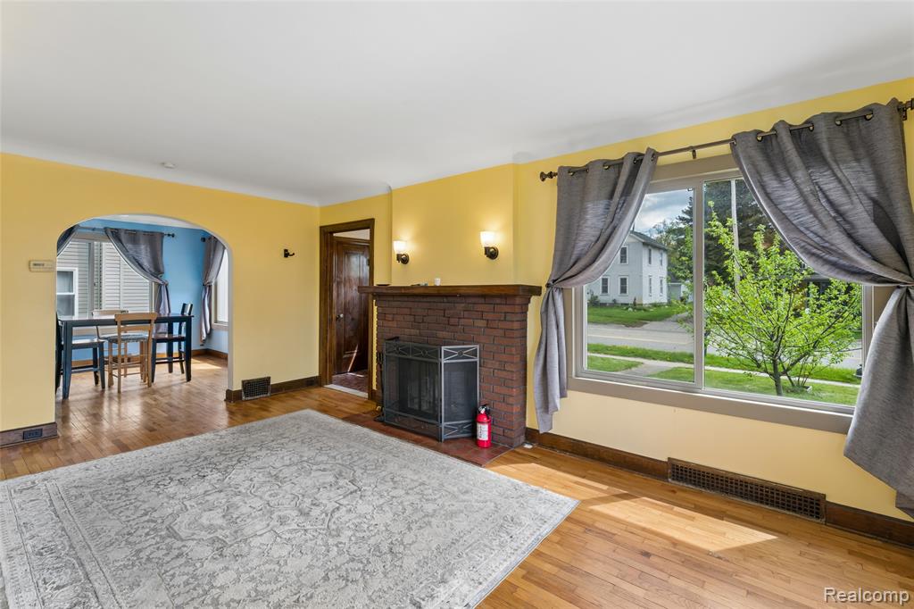 317 E Grand River Avenue, Fowlerville, MI 48836 — Photo 4