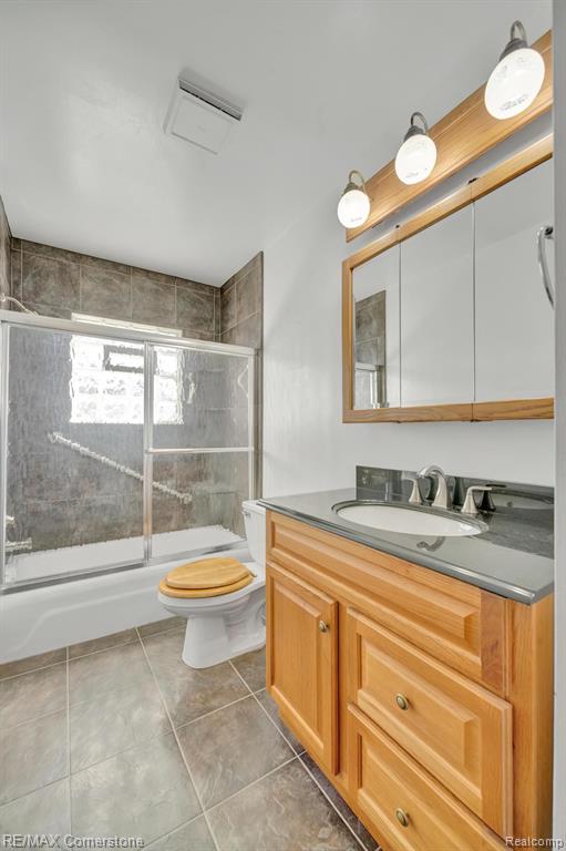 697 WORCHESTER Street, Westland, MI 48186 — Photo 16