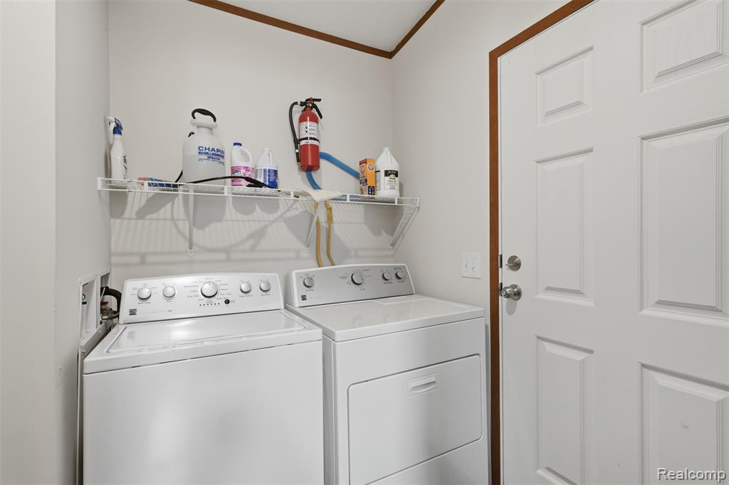 11006 Wood Run Circle, South Lyon, MI 48178 — Photo 16