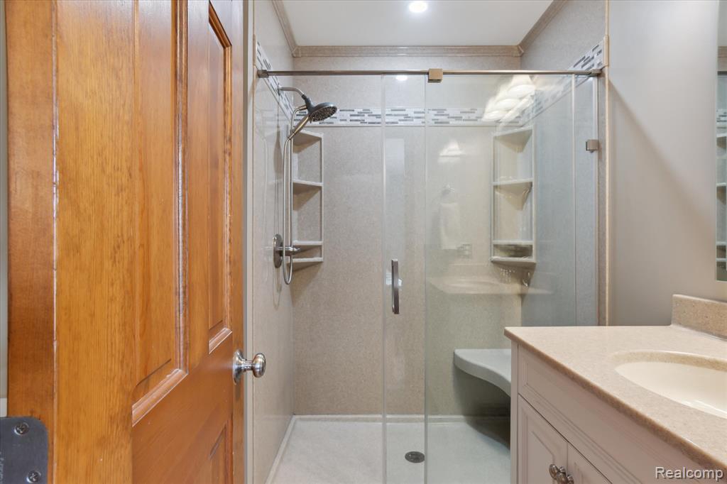5350 Lathrop Street, Trenton, MI 48183 — Photo 35