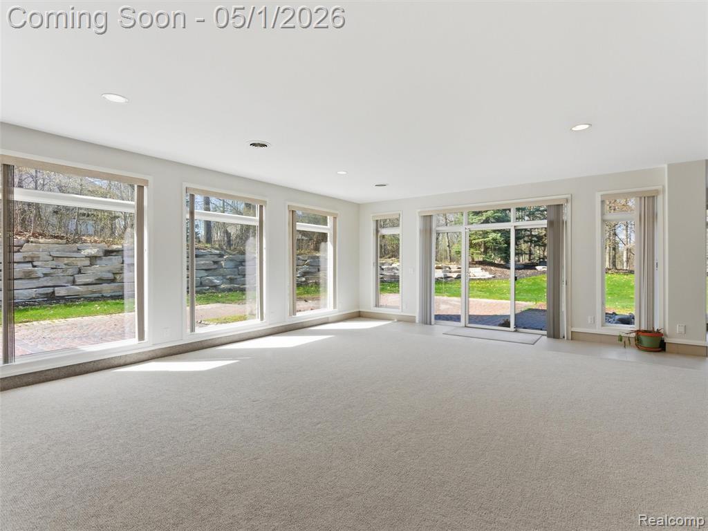 8390 Warwick Groves Court, Grand Blanc, MI 48439 — Photo 64