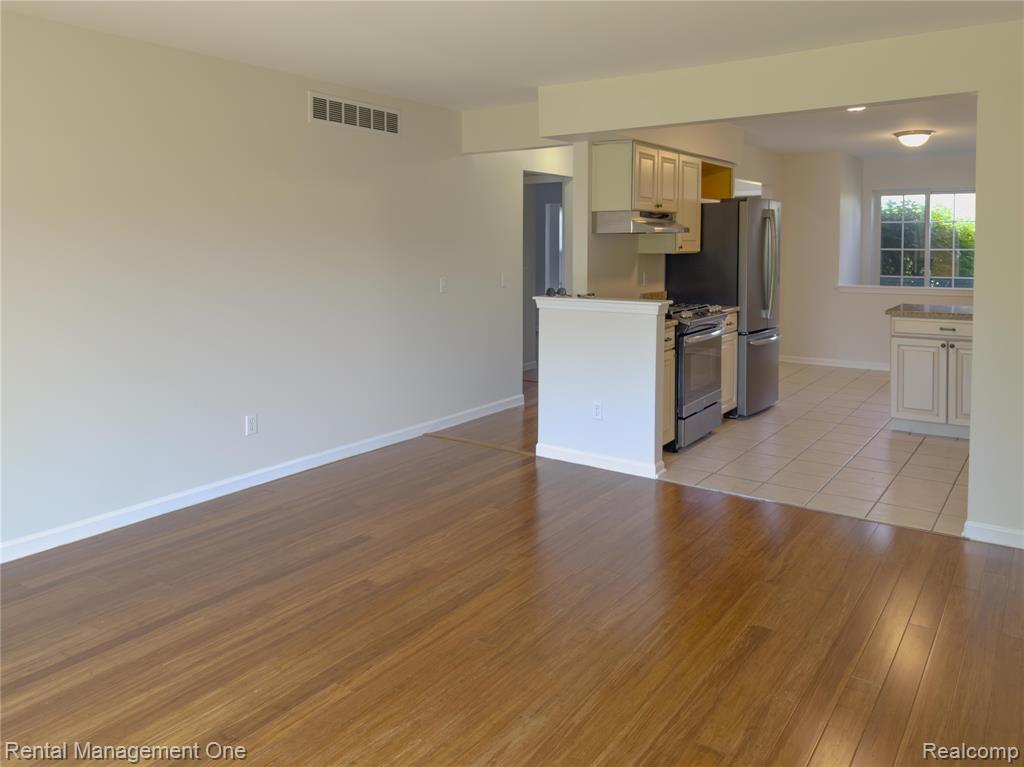 11575 Lynhurst Drive, Washington, MI — Photo 5