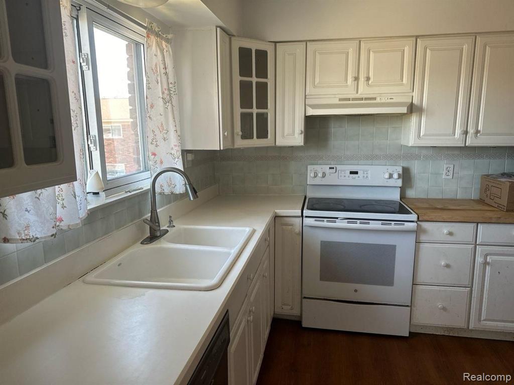 42342 WOODWARD Avenue, C2, Bloomfield Hills, MI 48304 — Photo 9
