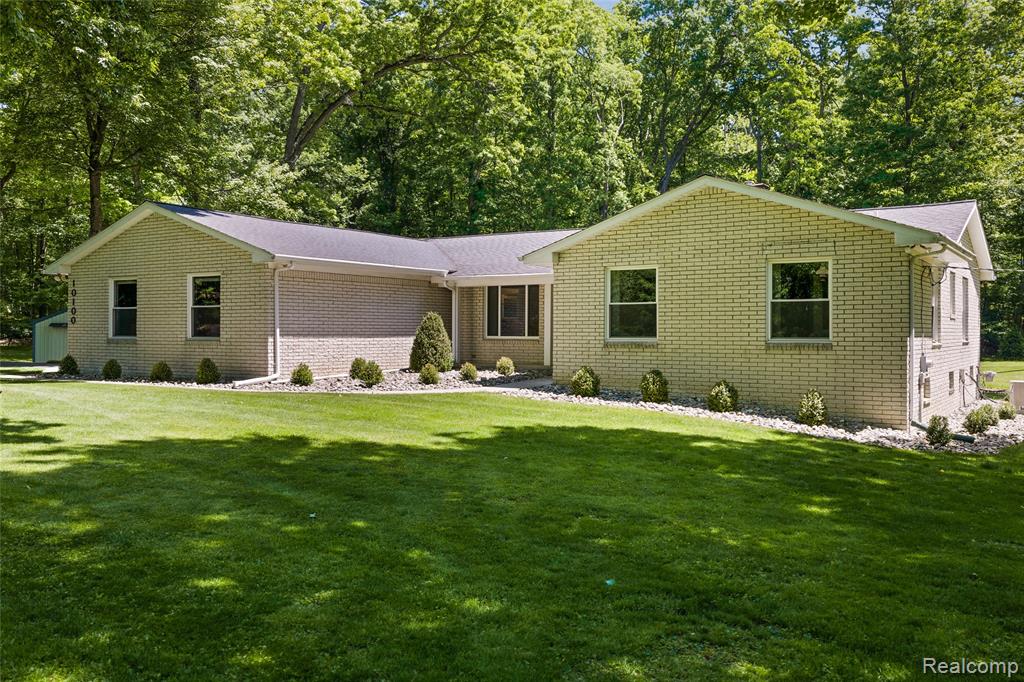 10100 Bridge Lake Road, Clarkston, MI 48348 — Photo 29