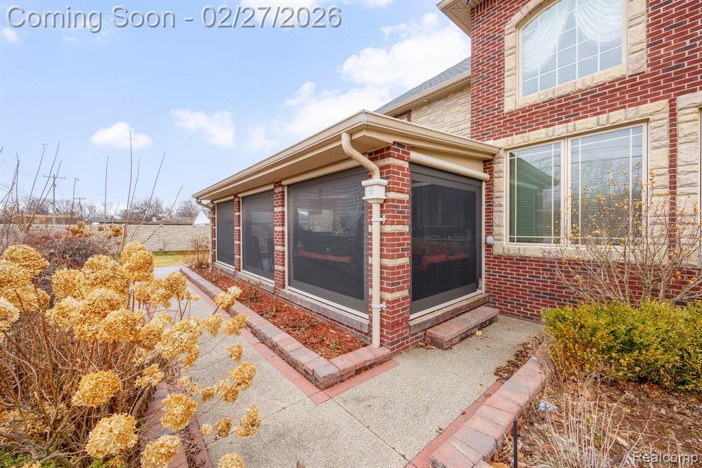6616 Fairwood Drive, Dearborn Heights, MI 48127 — Photo 16