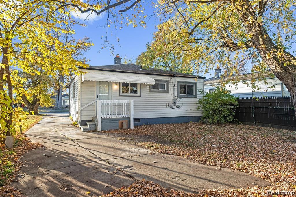 5749 Detroit Street, Dearborn Heights, MI 48125 — Photo 15