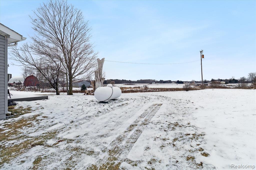 3552 BISHOP Road, Dryden, MI 48428 — Photo 32