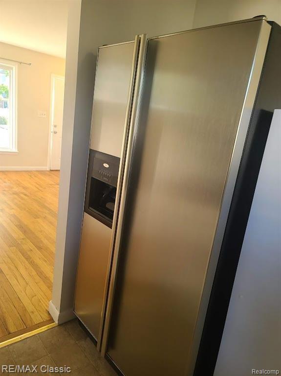 937 E ANNABELLE Avenue, Hazel Park, MI 48030 — Photo 12