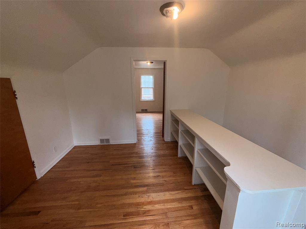5565 Oldtown Street, Detroit, MI 48224 — Photo 15