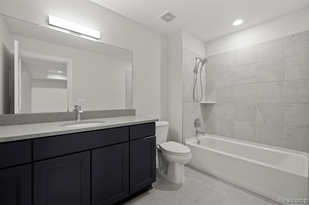 7507 Gramercy Circle Circle, West Bloomfield, MI — Photo 20