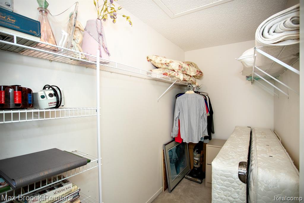 41621 Blair Drive, Novi, MI 48377 — Photo 33