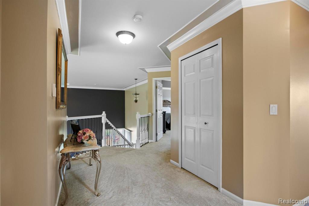 8978 WOODLORE SOUTH Drive, Plymouth, MI 48170 — Photo 17