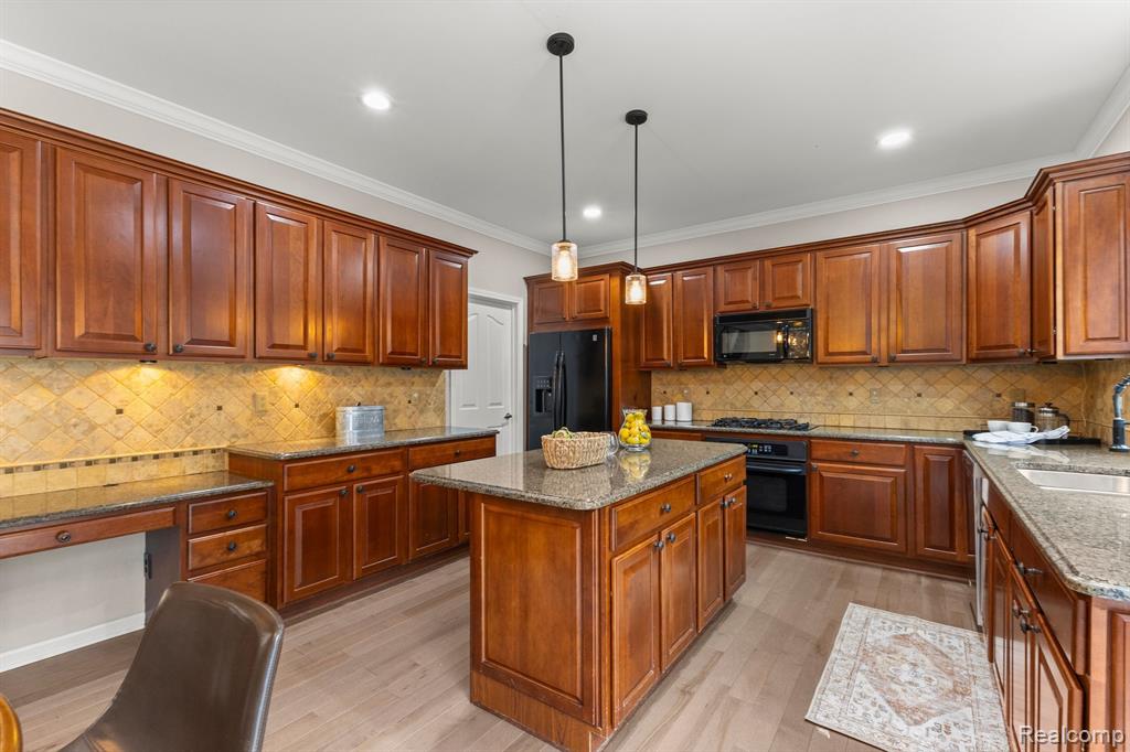 49102 FREESTONE Drive, Northville, MI 48168 — Photo 18