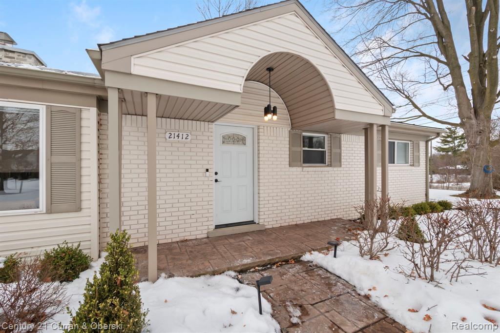 21412 Holmbury Road, Northville, MI 48167 — Photo 4