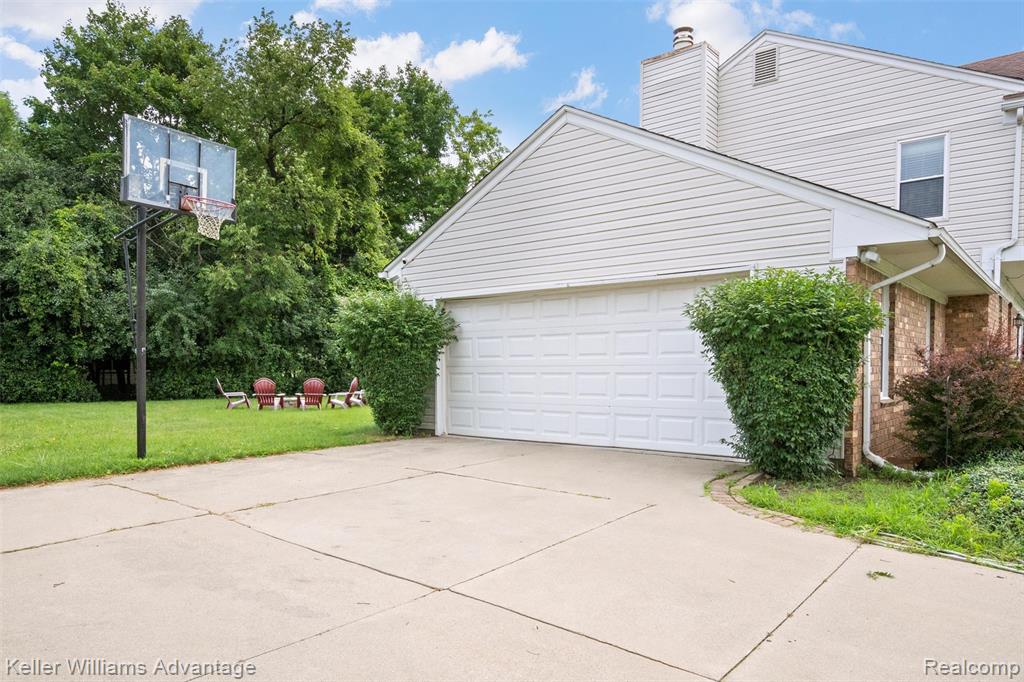 5016 Patrick Road, West Bloomfield, MI — Photo 64