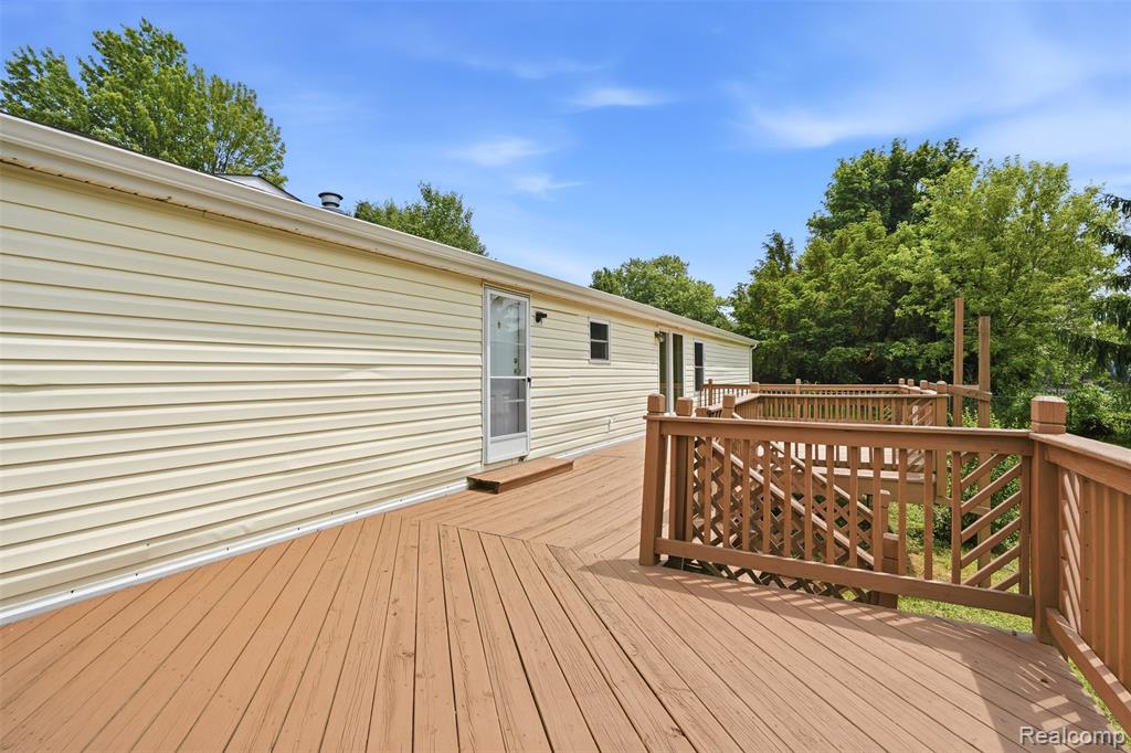 4420 Dublin Road, Burton, MI 48529 — Photo 37