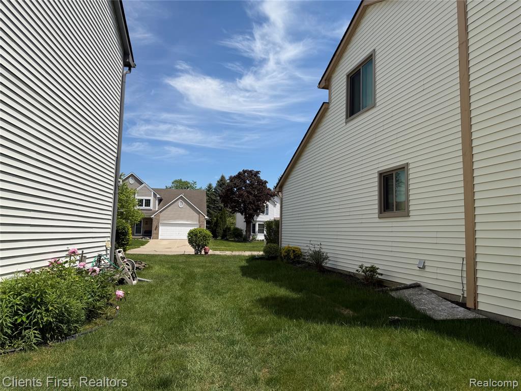7043 Foxridge Drive, Canton, MI 48187 — Photo 48