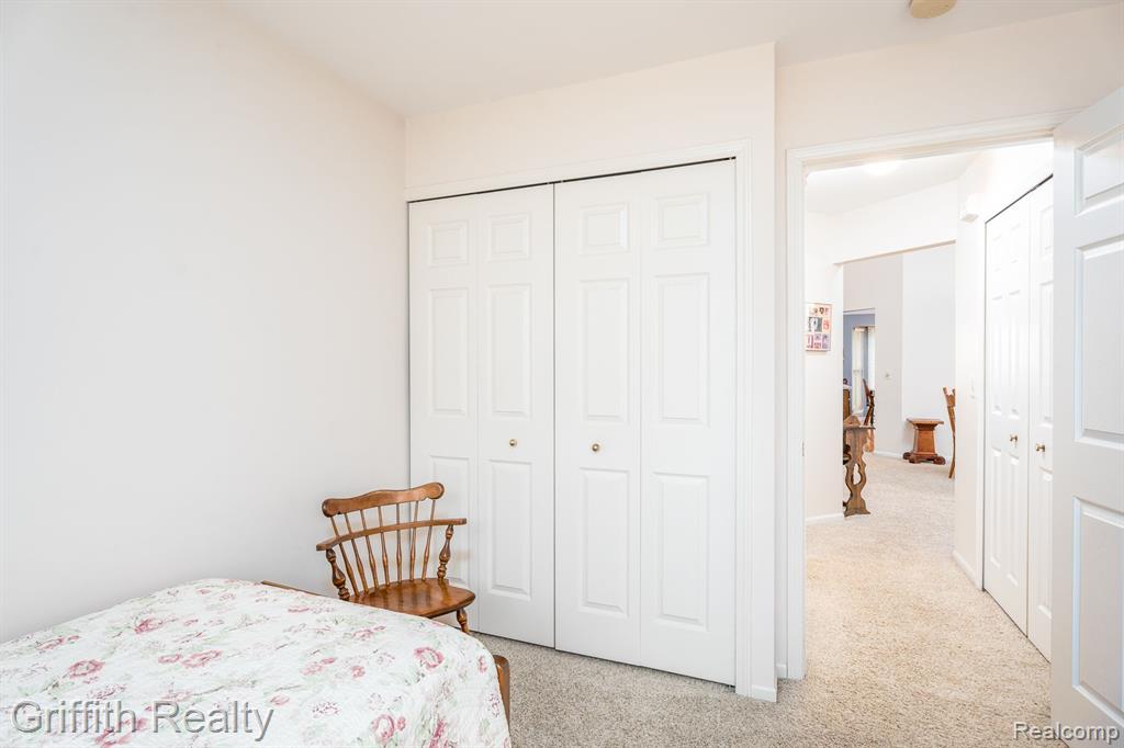 850 CALPERNIA, Wixom, MI 48393 — Photo 22