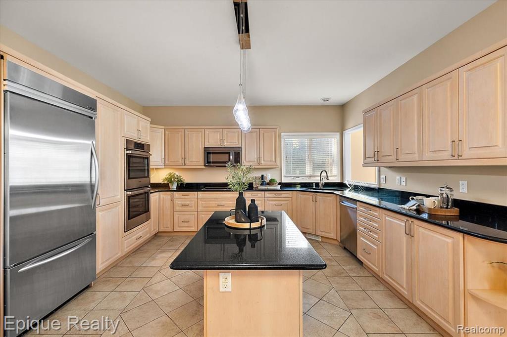 374 Oakbridge Drive, Oakland, MI 48306 — Photo 12