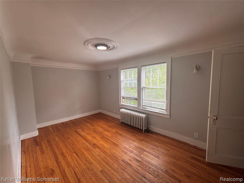 963 E Hayes Avenue, Hazel Park, MI 48030 — Photo 5