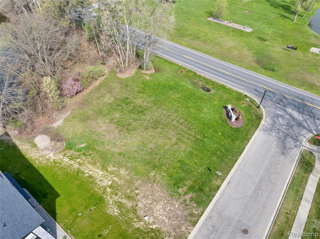 2745 Maritime Drive, Lansing, MI 48911 — Photo 9
