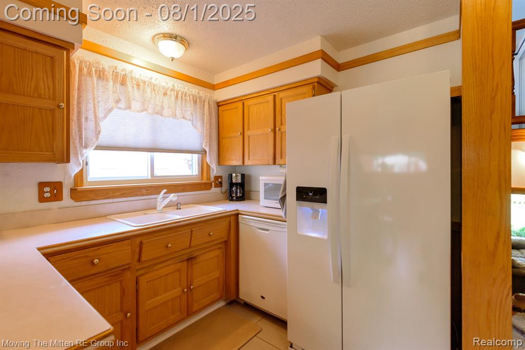 9470 William Street, Taylor, MI 48180 — Photo 8