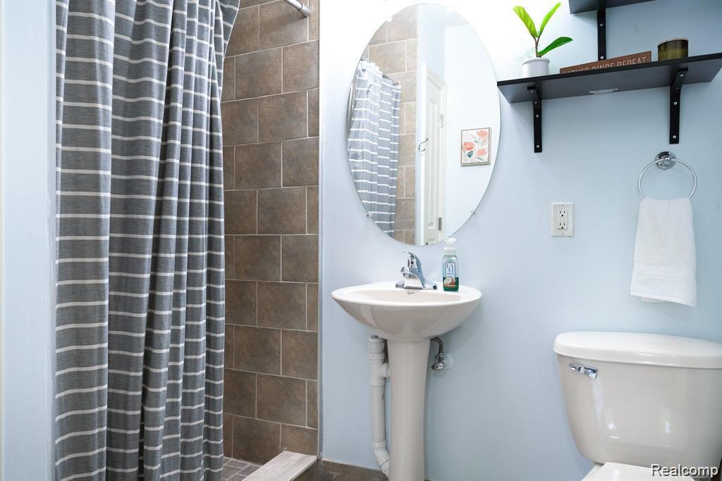 45630 Altz Street, Utica, MI 48315 — Photo 27