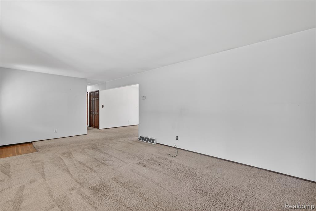 8668 Cooley Beach Drive, White Lake, MI — Photo 10
