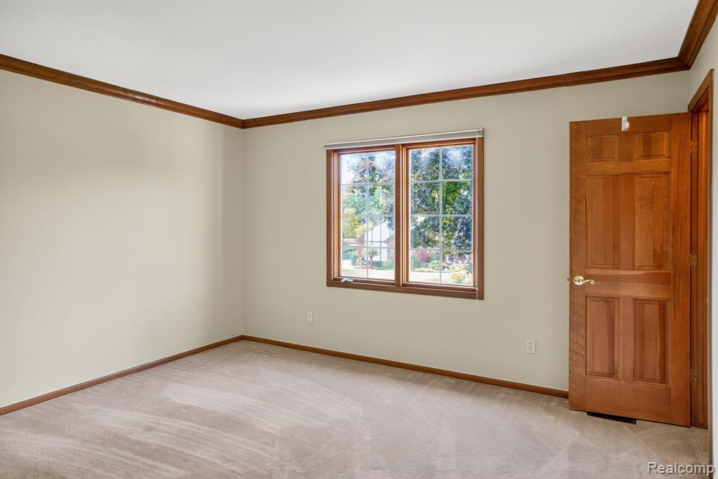 48342 Lake Valley Drive, Shelby Twp, MI 48317 — Photo 30